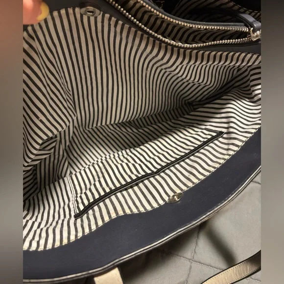 LILY & IVY Gray Leather Tote Bag with Navy Suede Front Pocket - Picture 9 of 9